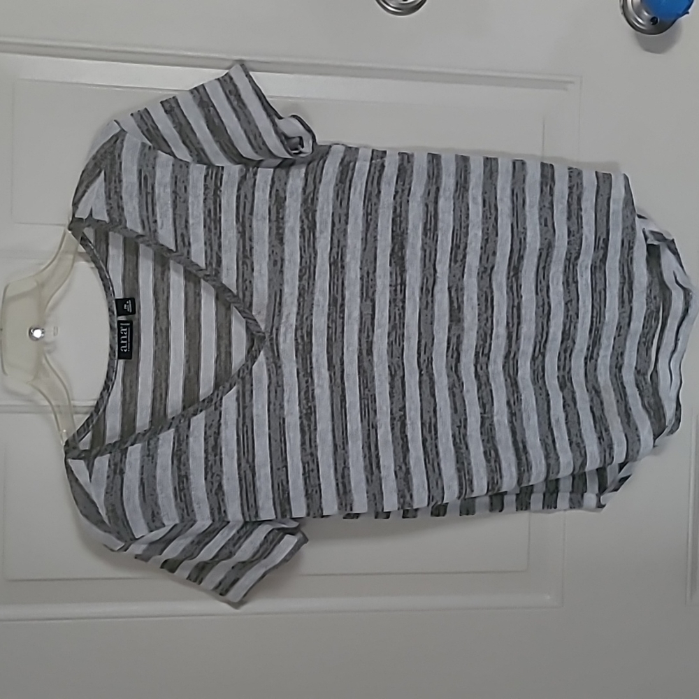 EUC Women's Stiped Tee